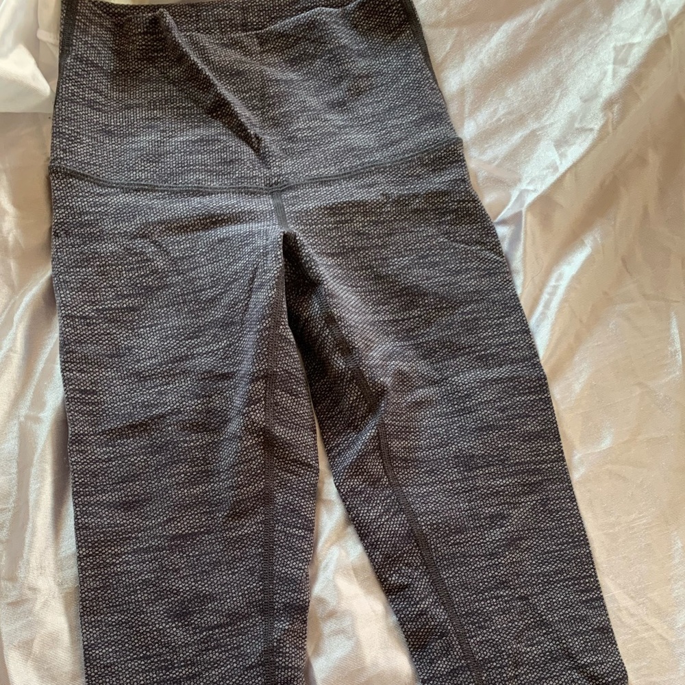 Lululemon gray leggings - Picture 4 of 6